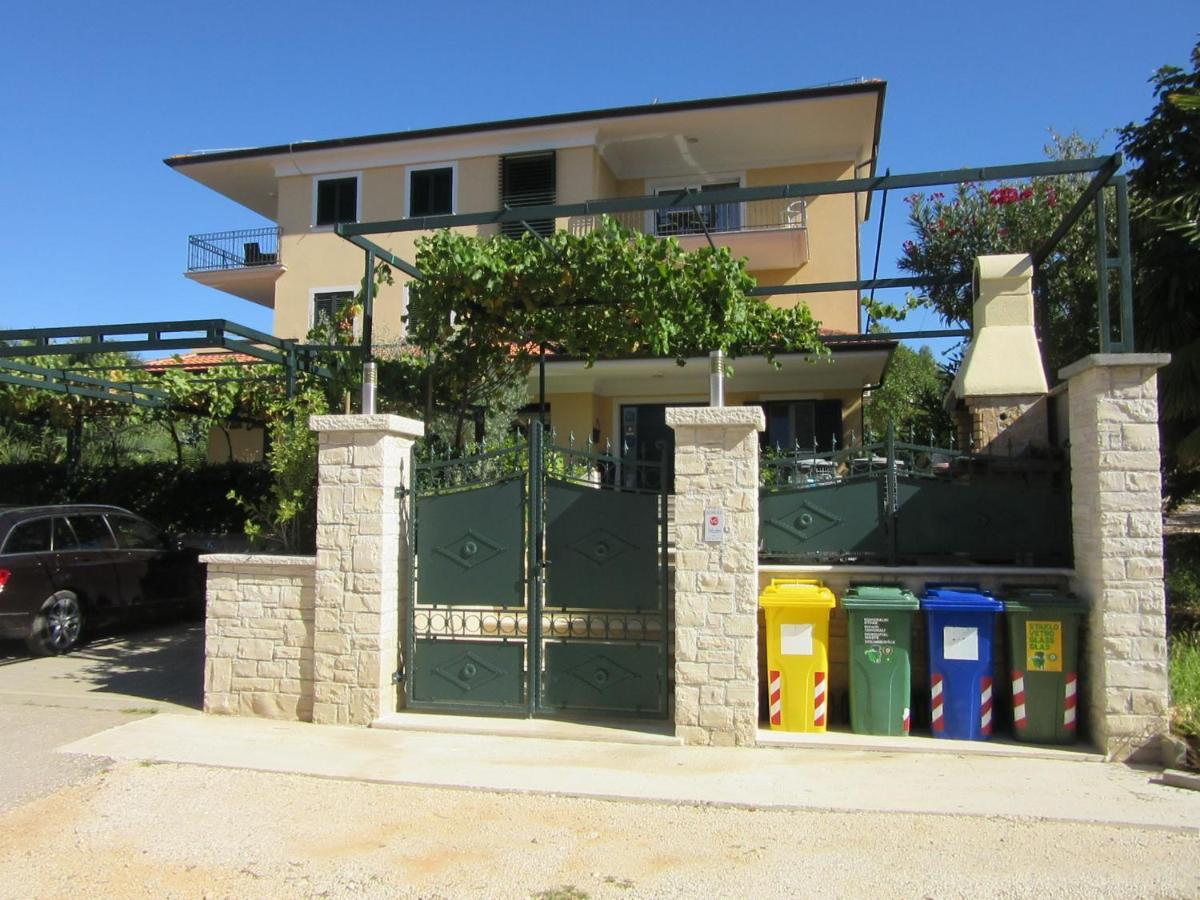 Villa Ema Rovinj Exterior photo