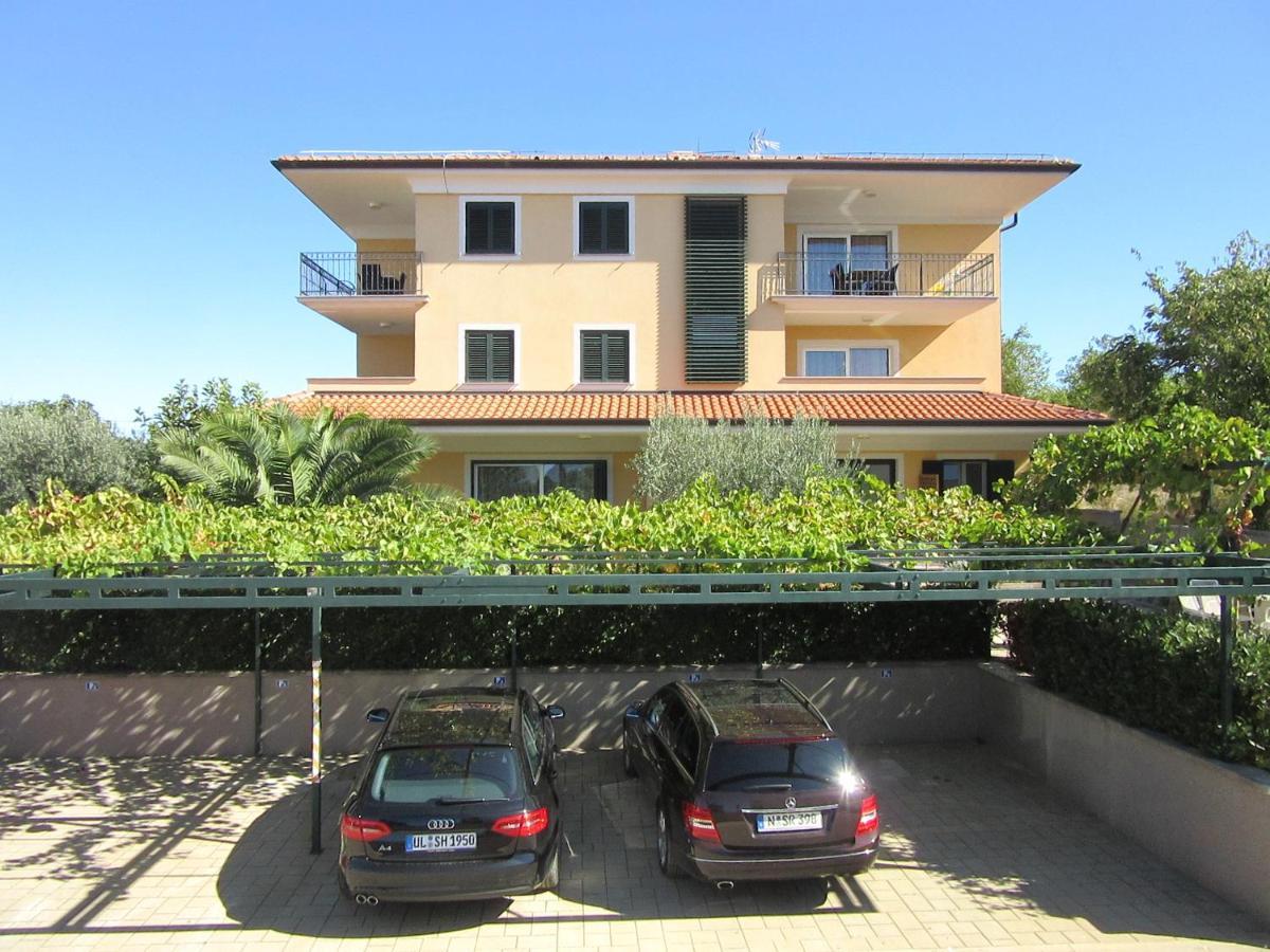 Villa Ema Rovinj Exterior photo
